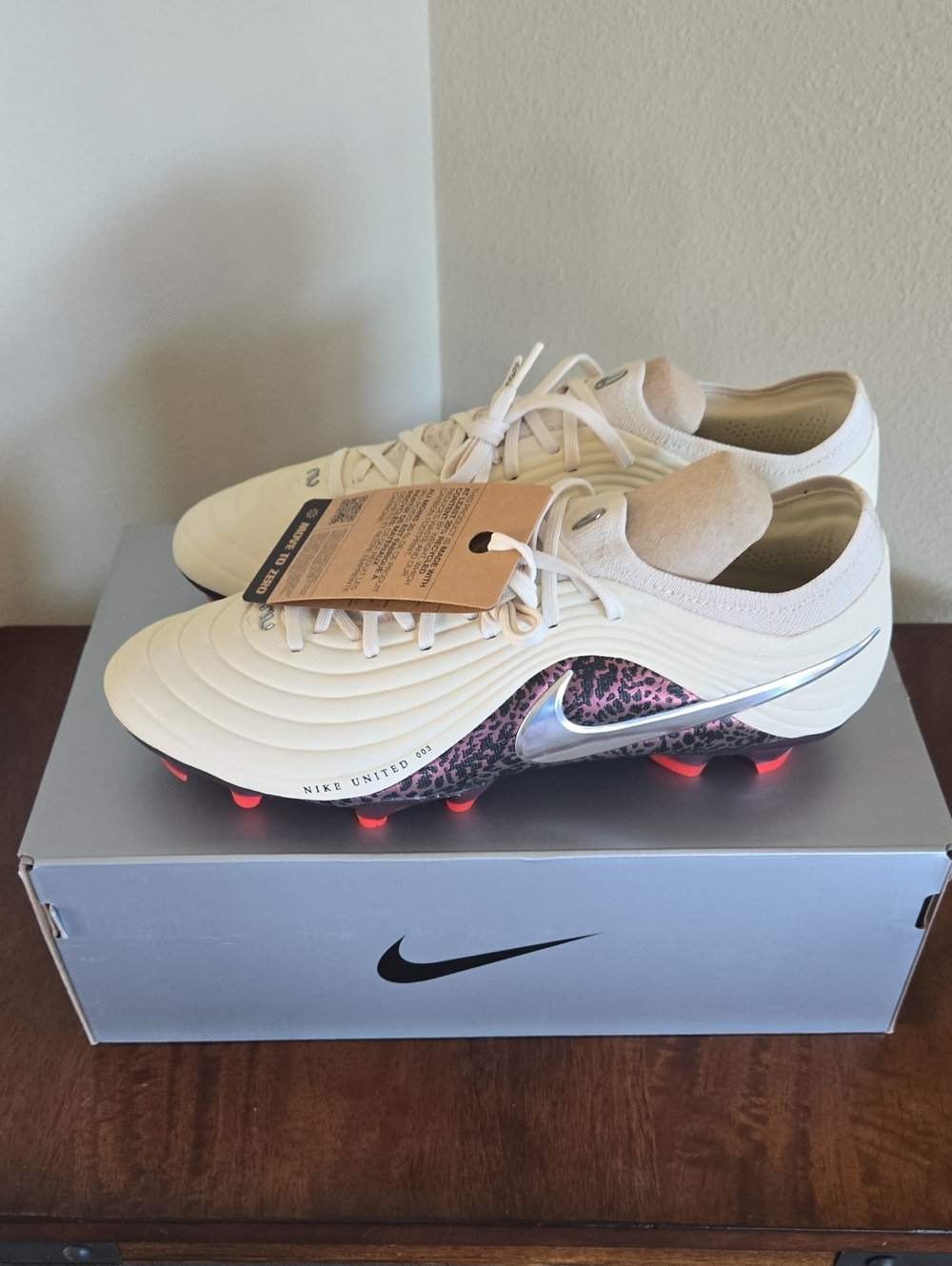 Nike United Tiempo Maestro Elite FG with Bag